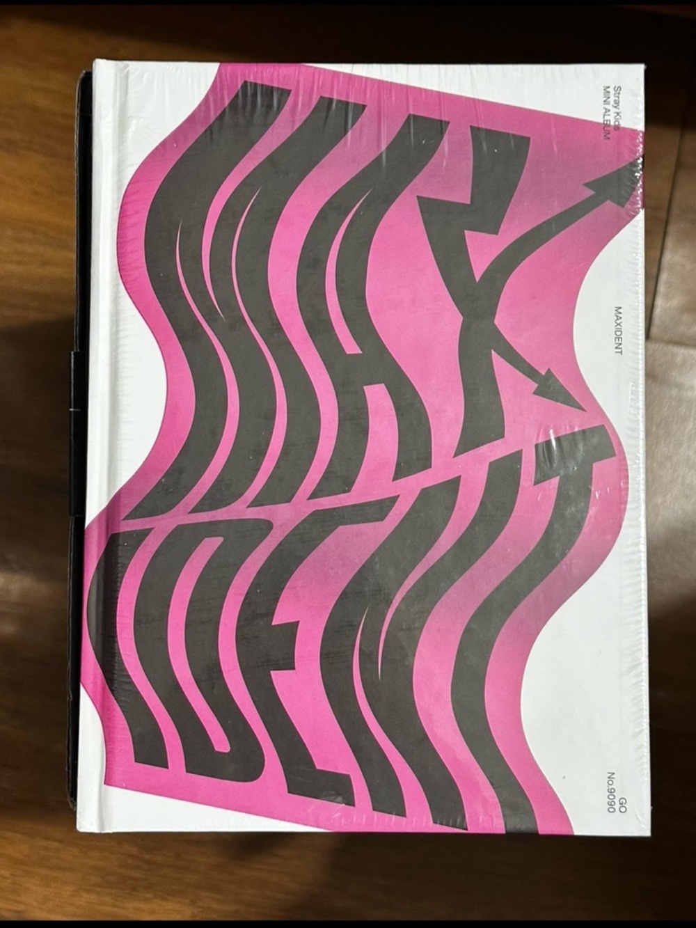 BRAND NEW SEALED Stray Kids Stray Kidz Maxident album Limited Go US version